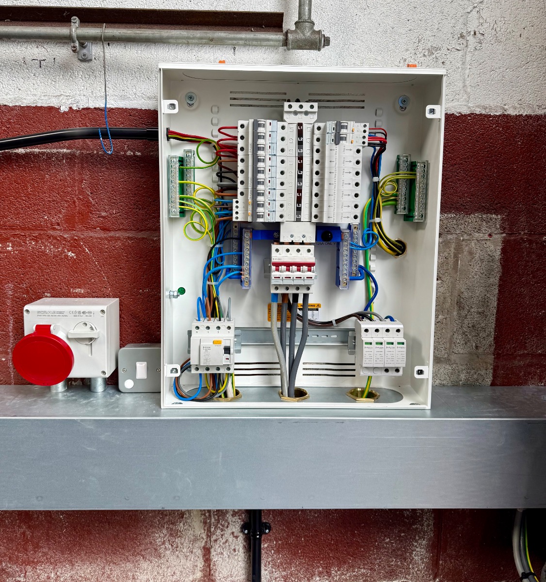 Electrician: Image 15